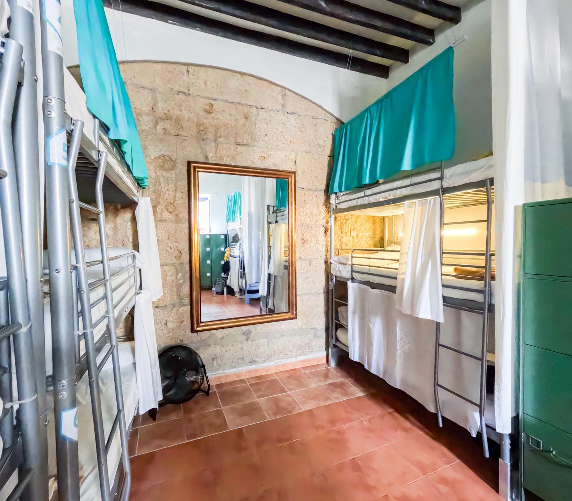 אל מדאנו Ashavana Nest Hostel חדר תמונה