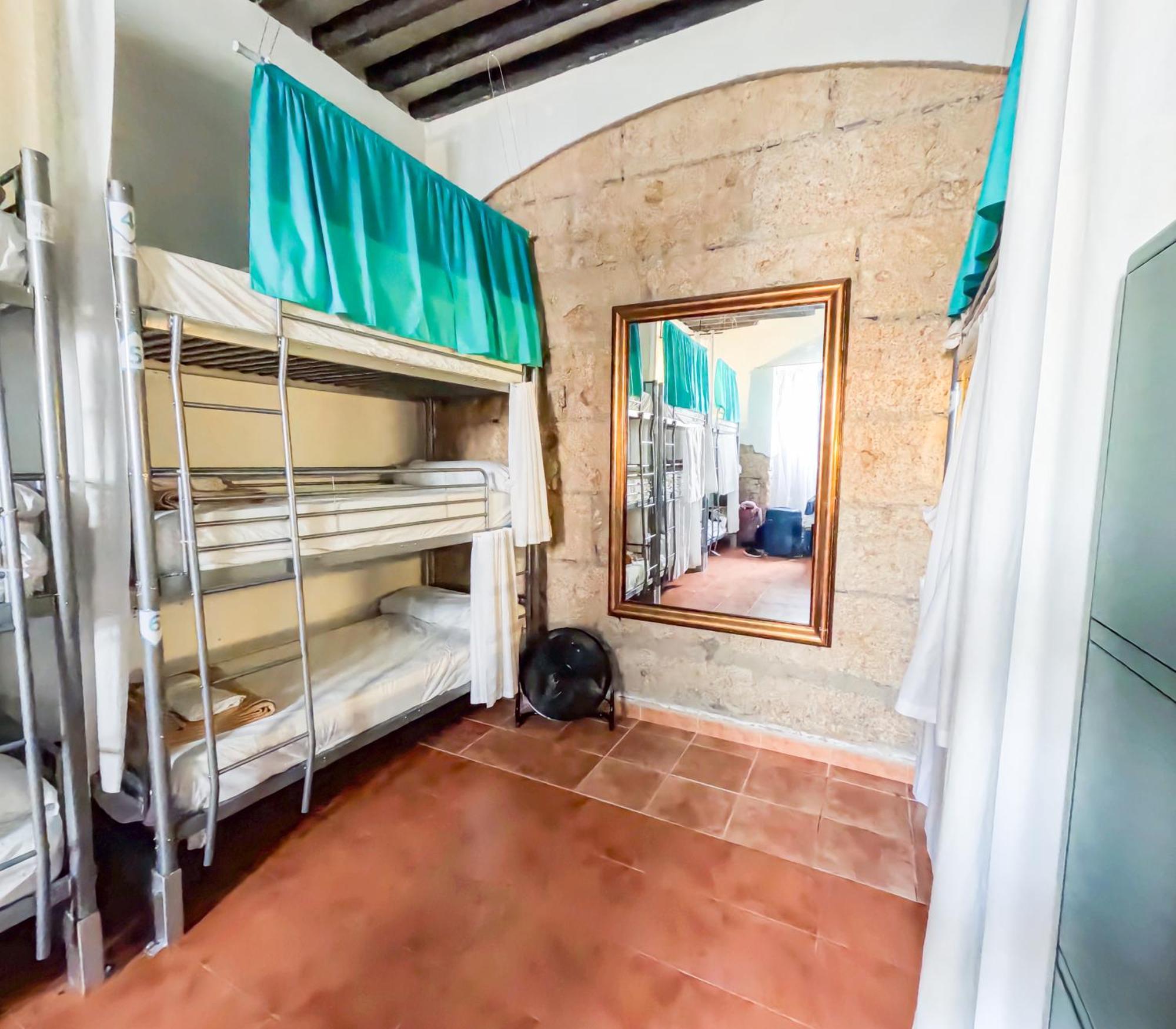 אל מדאנו Ashavana Nest Hostel חדר תמונה